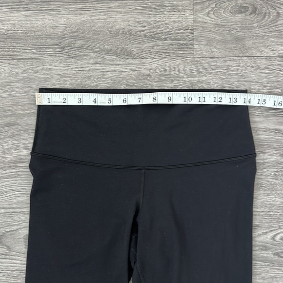 Lululemon black leggings - Picture 7 of 8